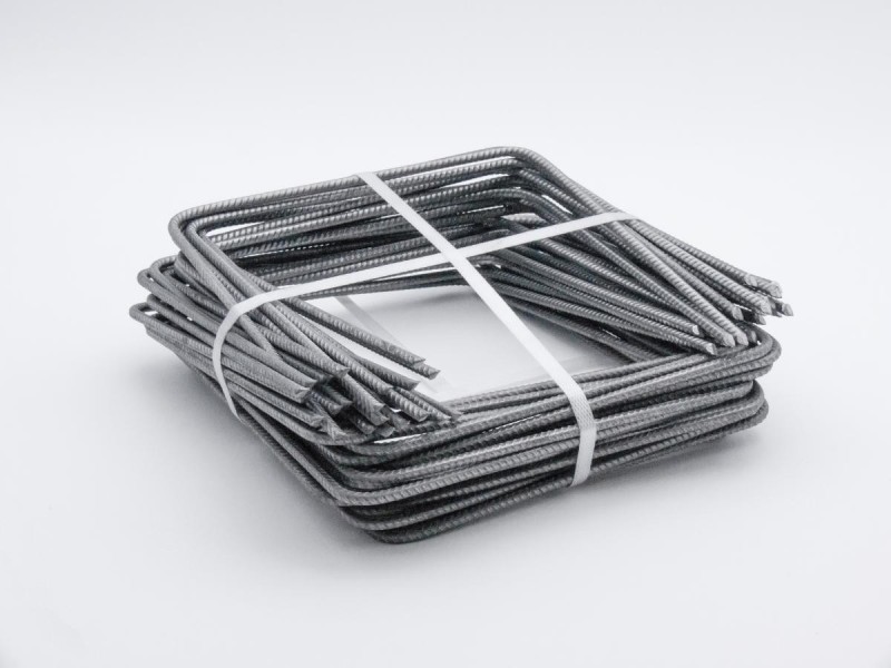 AGRAFES TORSADEES EPOINTEES Ø4 20X40X20